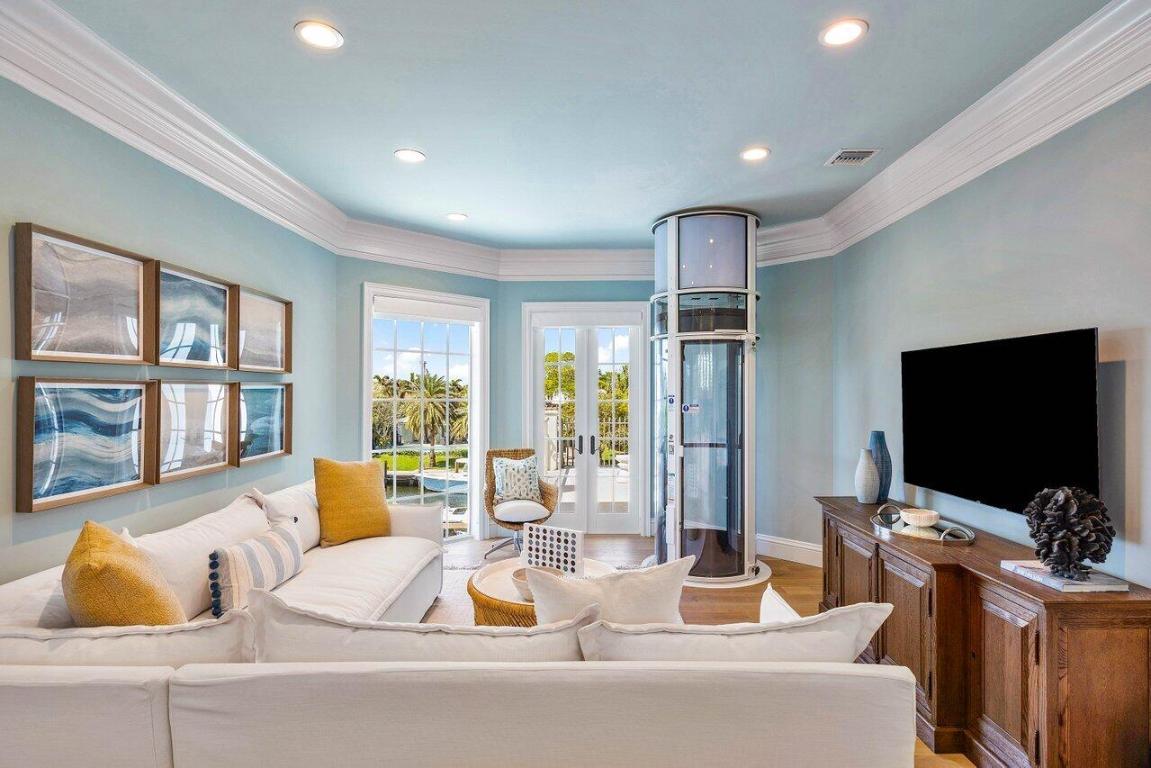 6782 N Ocean Boulevard