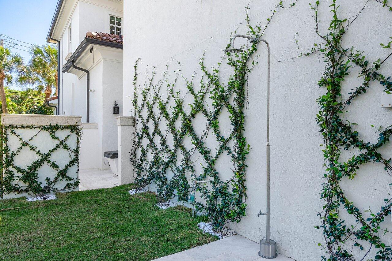 6782 N Ocean Boulevard