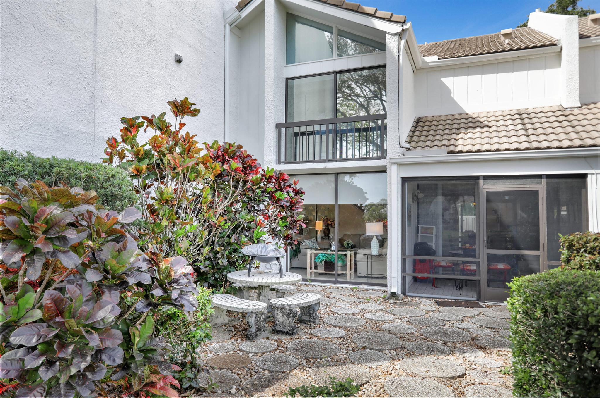1109 Bridgewood Place