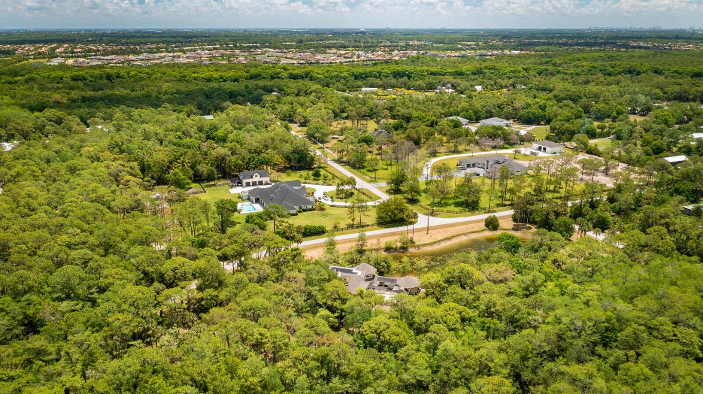 18363 Island Oak Avenue