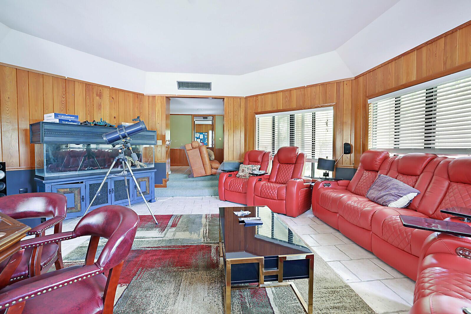 18363 Island Oak Avenue