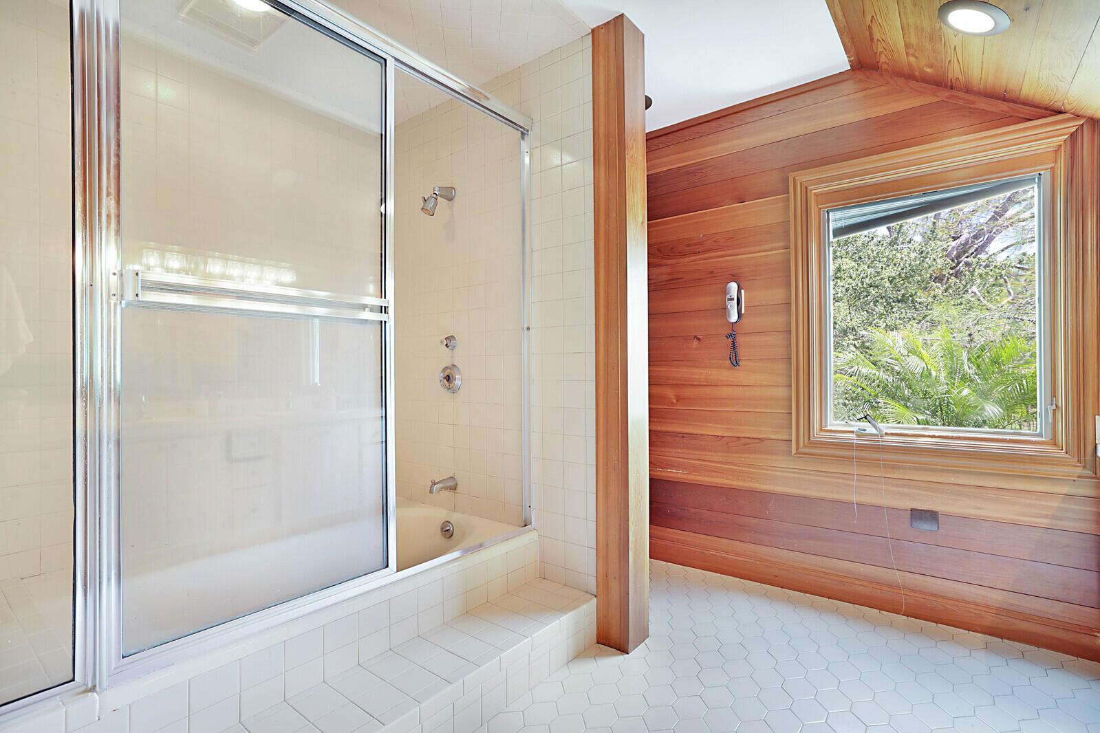 18363 Island Oak Avenue