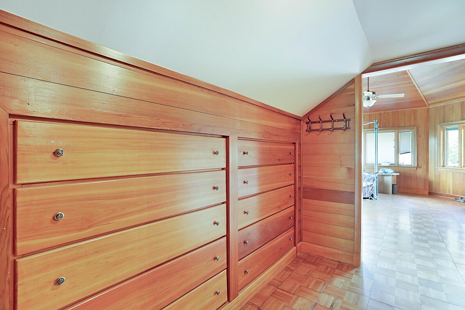 18363 Island Oak Avenue