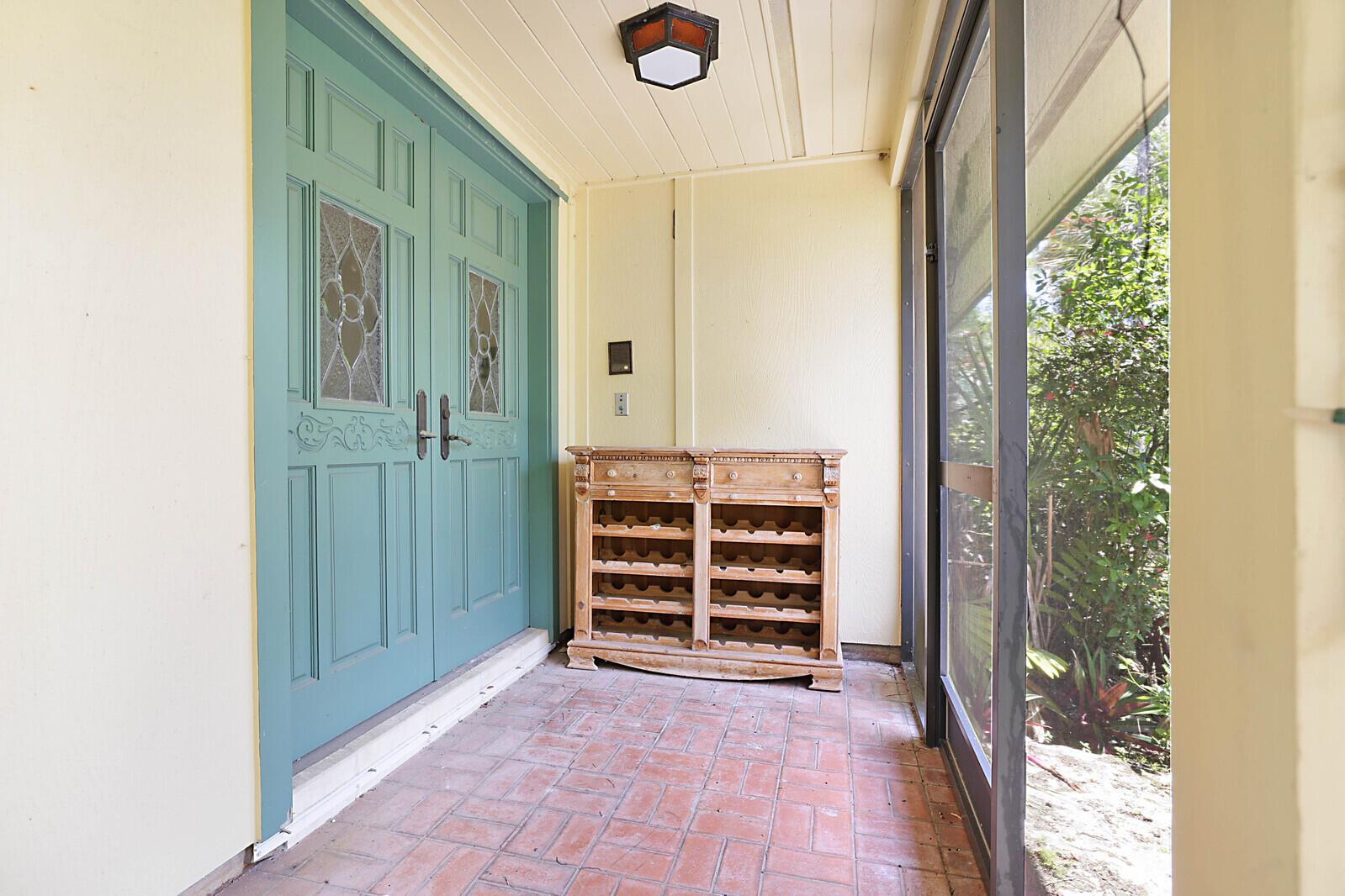 18363 Island Oak Avenue