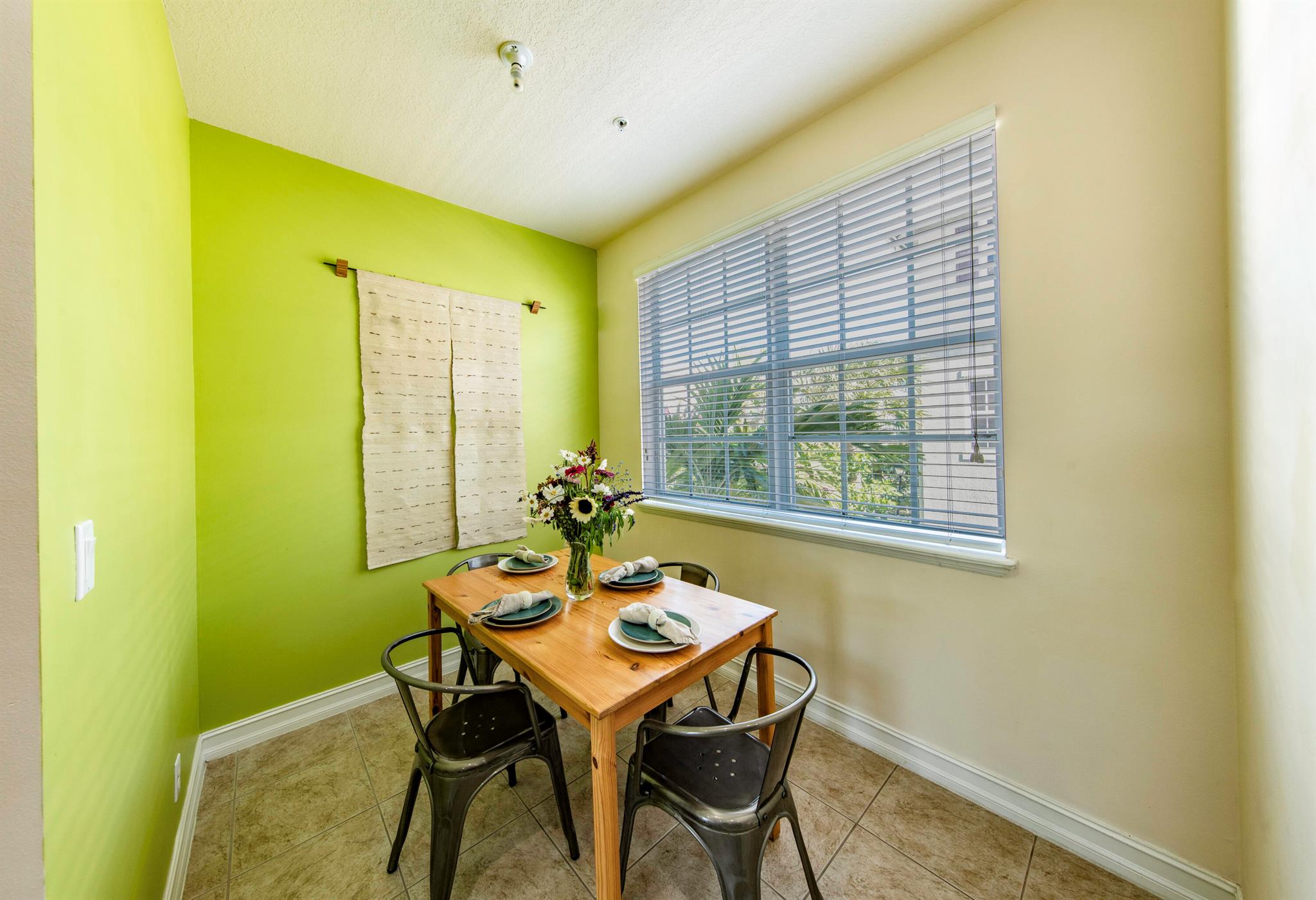 105 SW 2nd Avenue