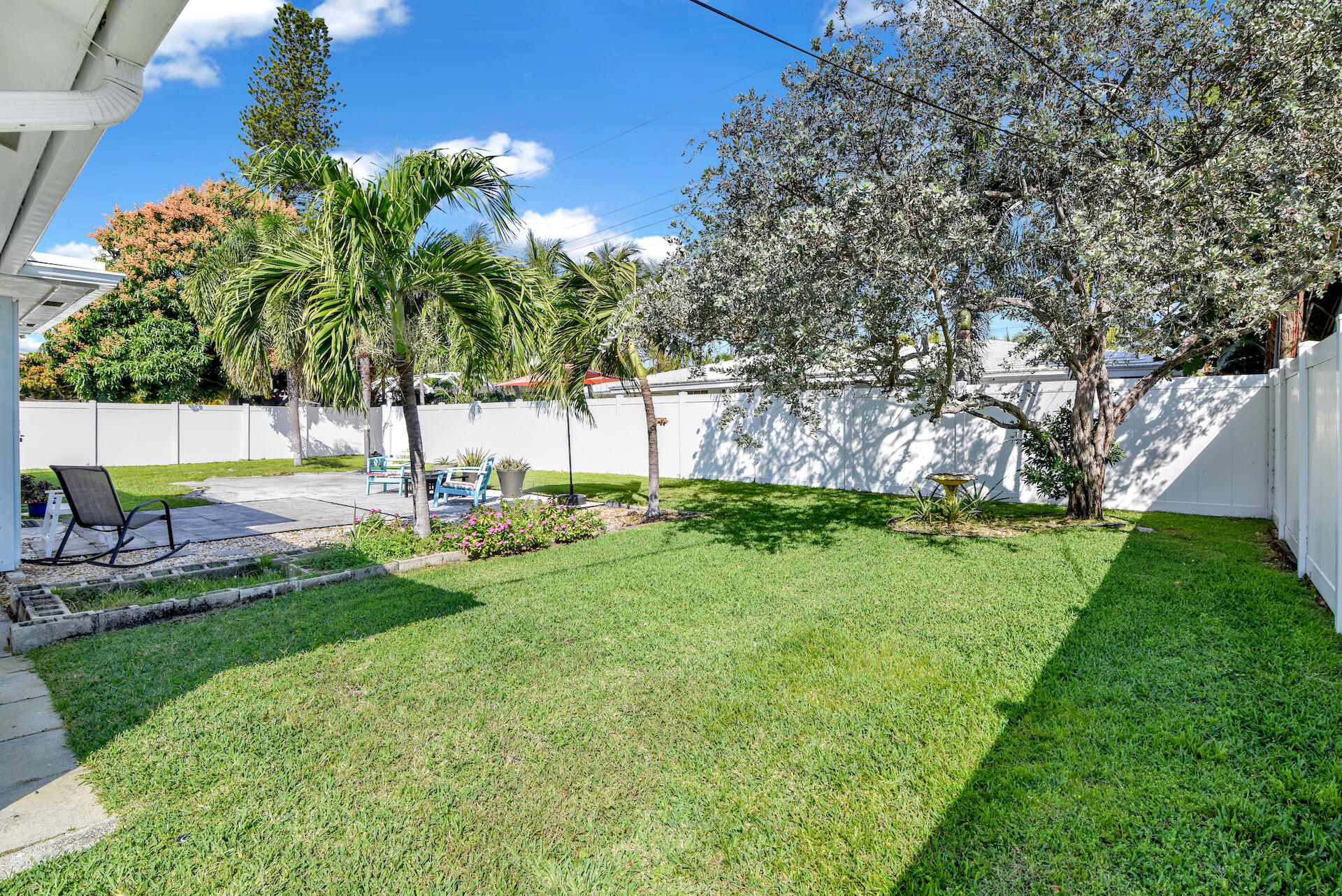 1235 SE 7th Court