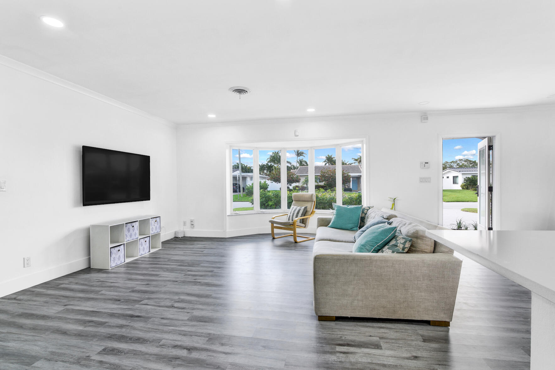 1235 SE 7th Court