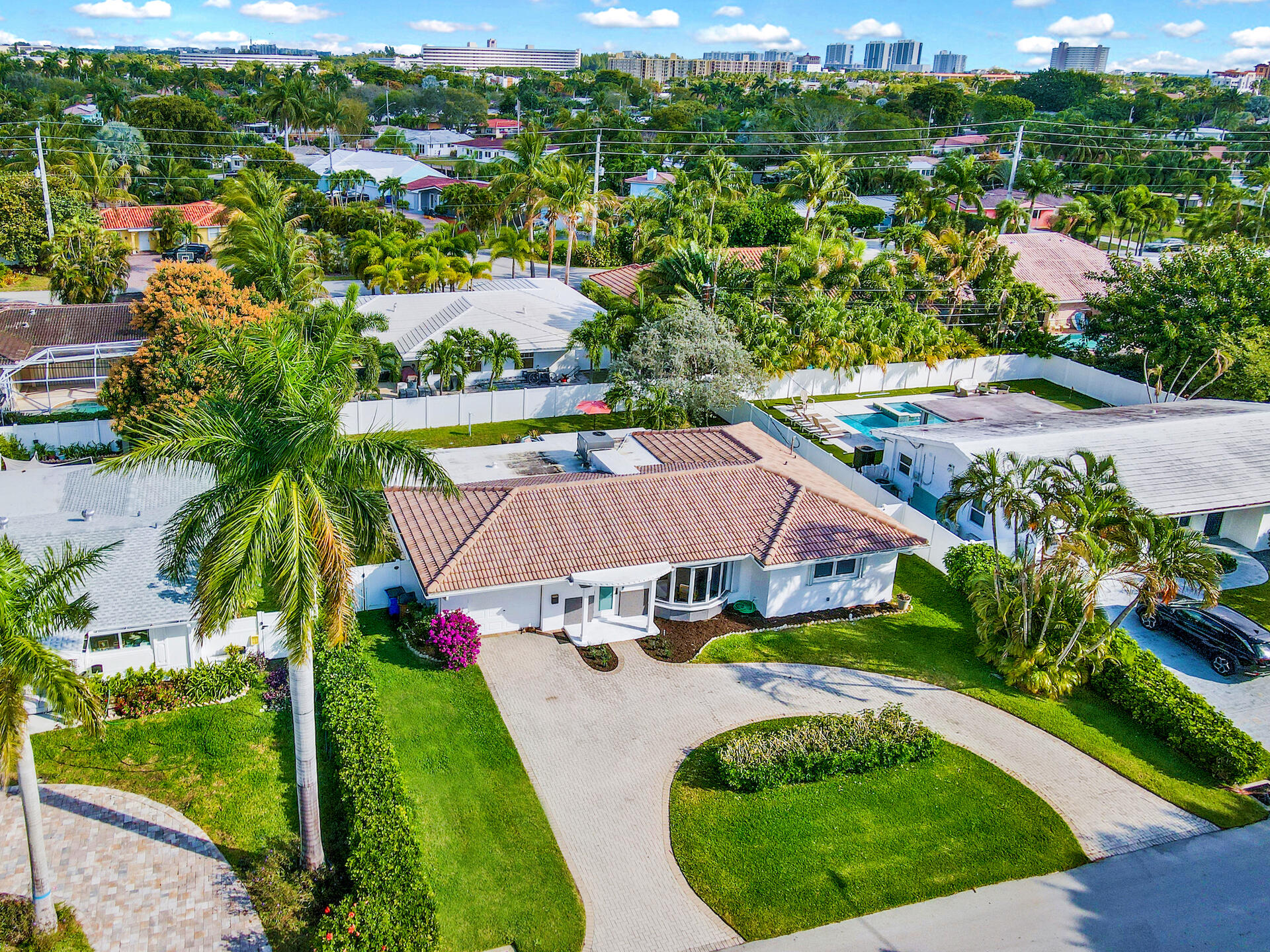 1235 SE 7th Court