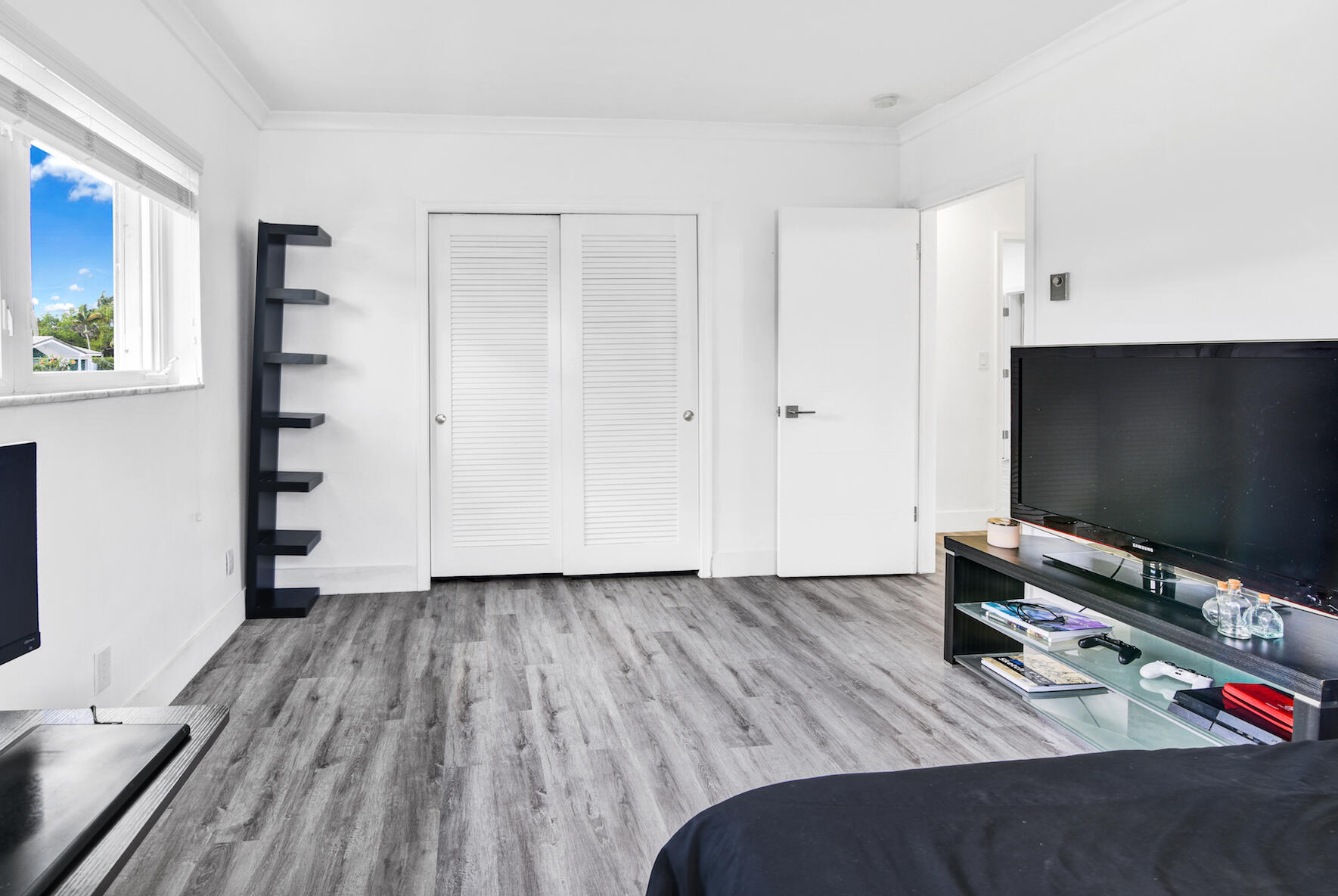 1235 SE 7th Court
