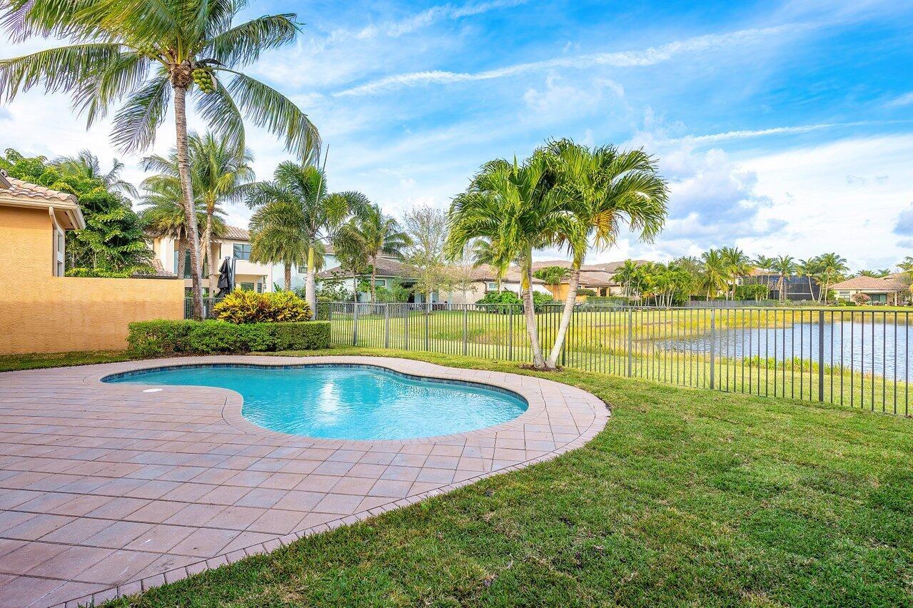 16566 Sagamore Bridge Way