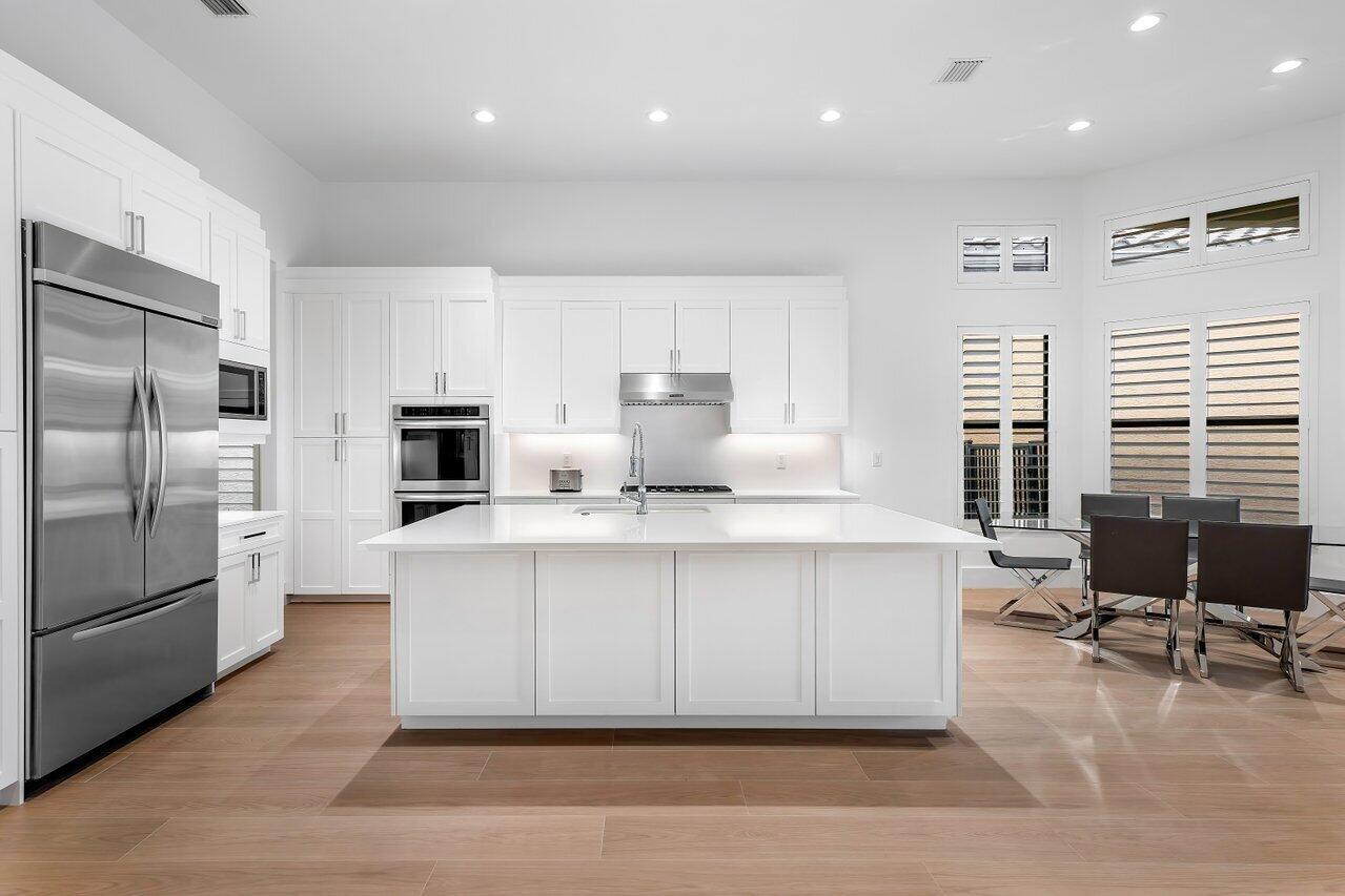 16566 Sagamore Bridge Way