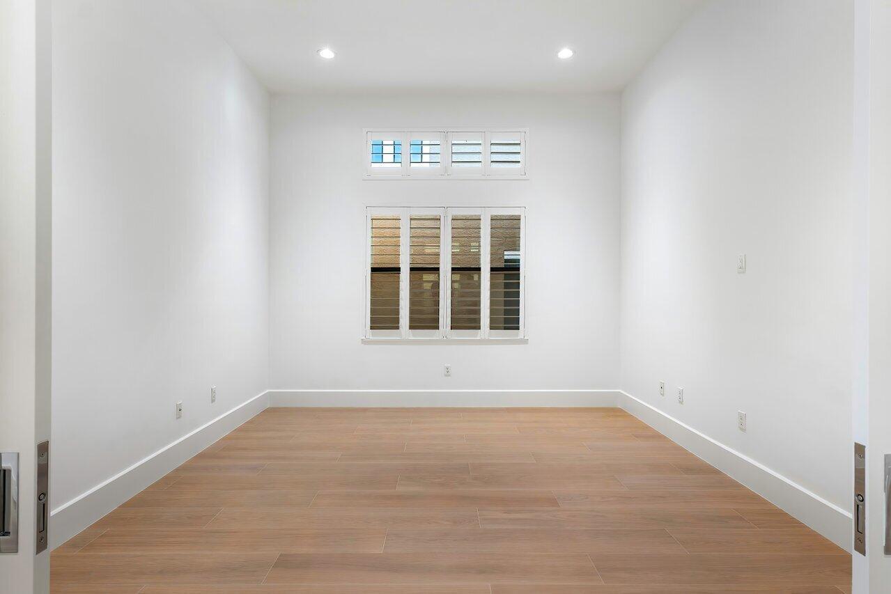 16566 Sagamore Bridge Way