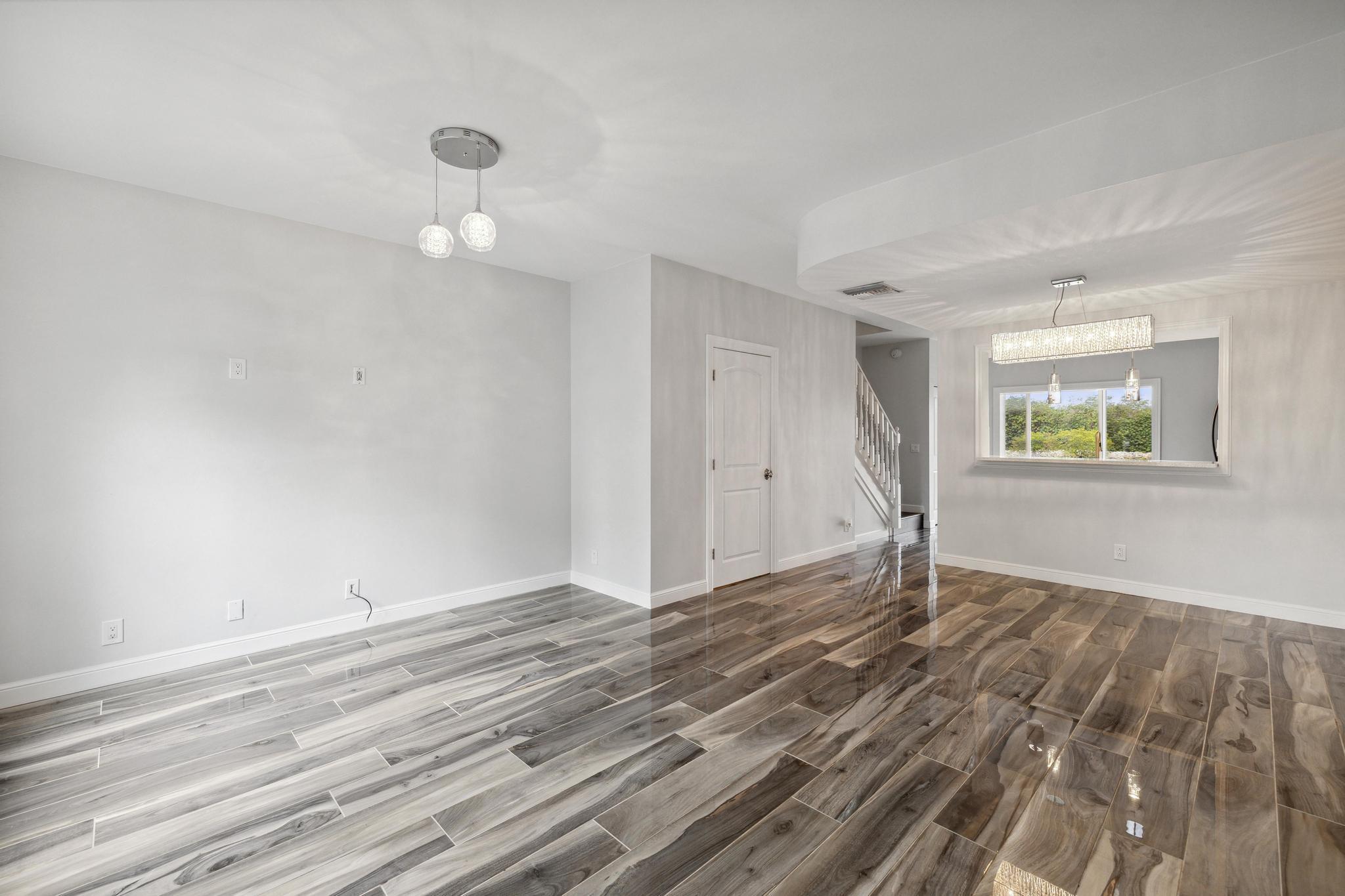 1075 Kokomo Key Lane