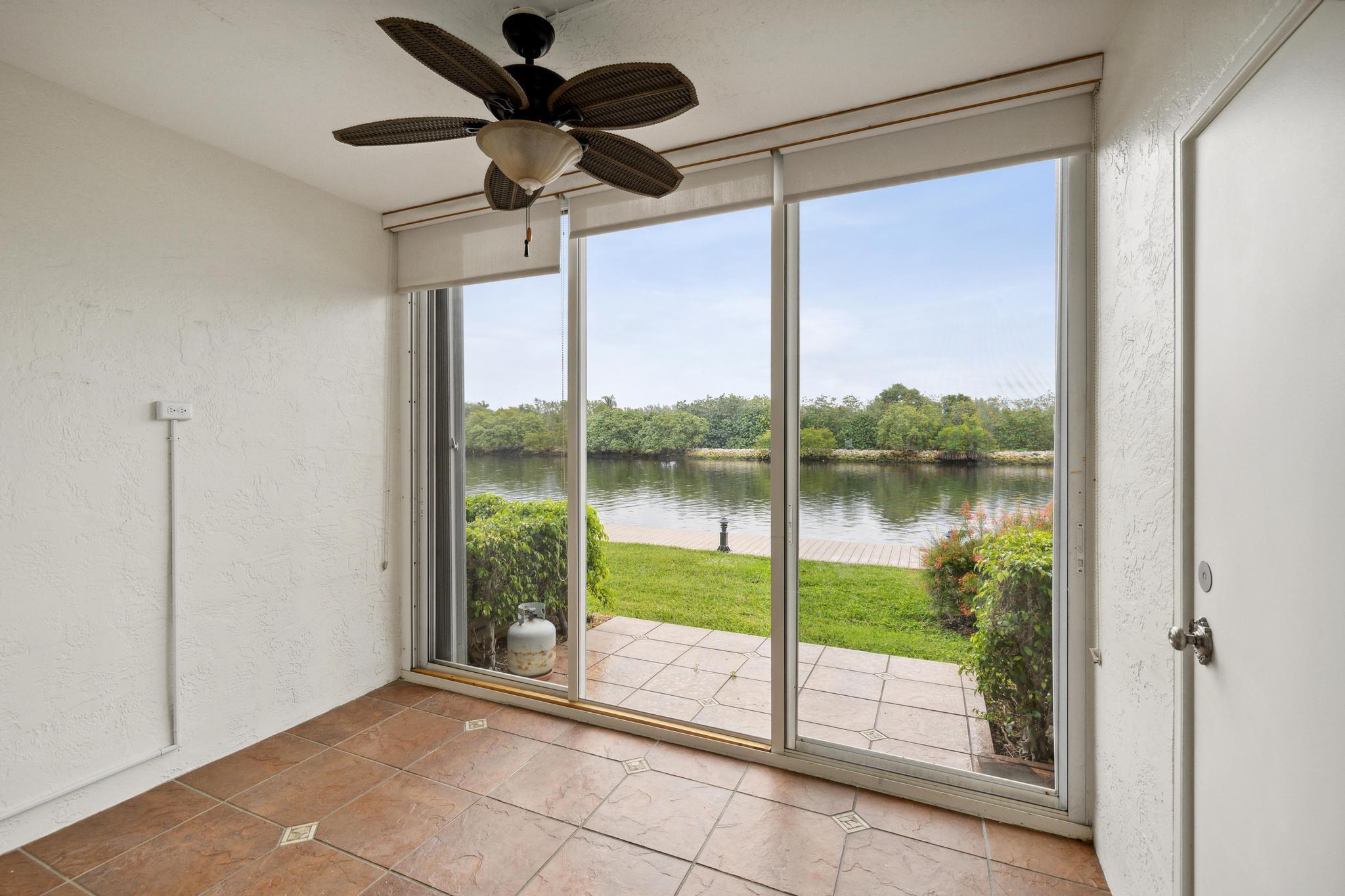 1075 Kokomo Key Lane