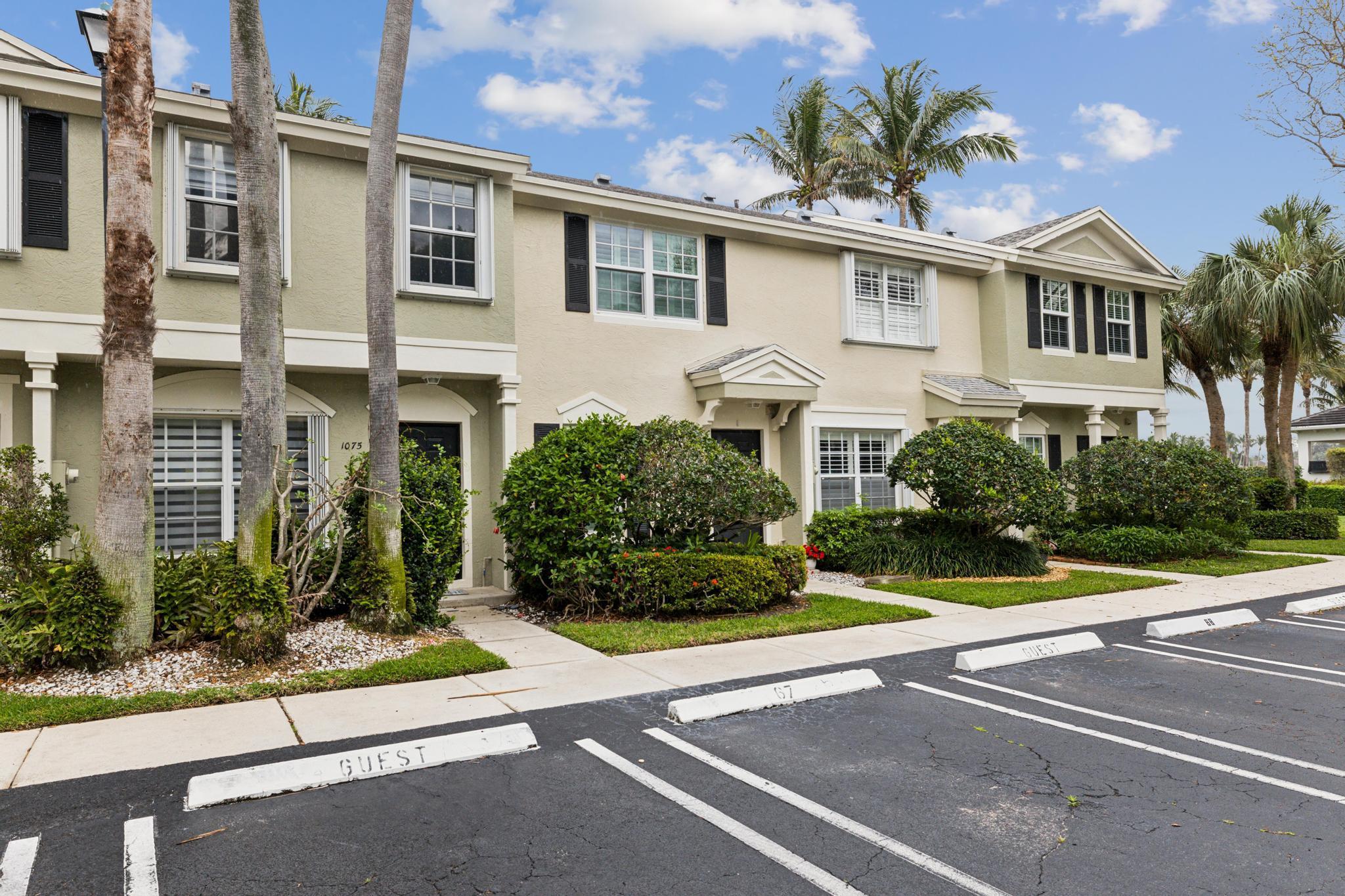 1075 Kokomo Key Lane