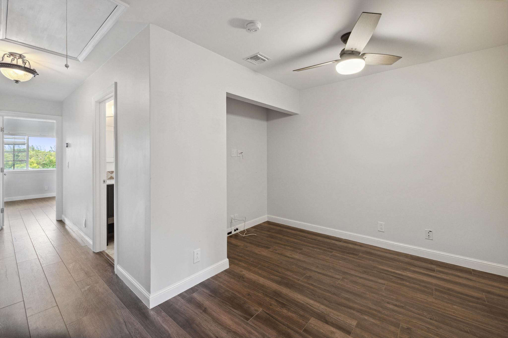 1075 Kokomo Key Lane