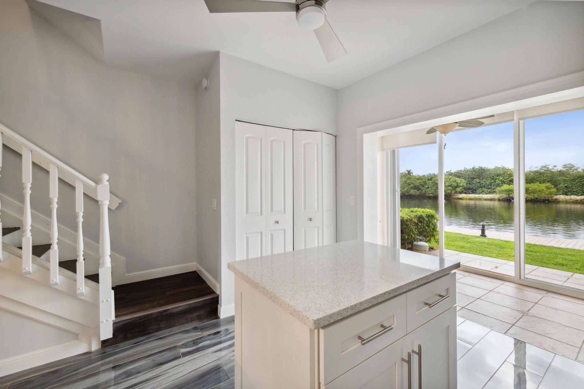 1075 Kokomo Key Lane