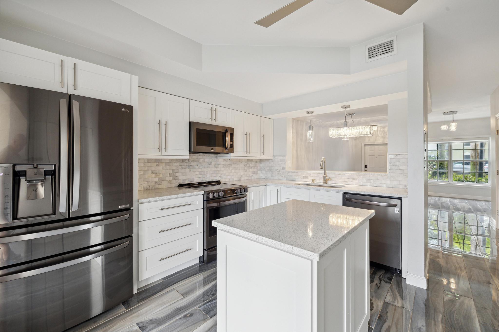 1075 Kokomo Key Lane