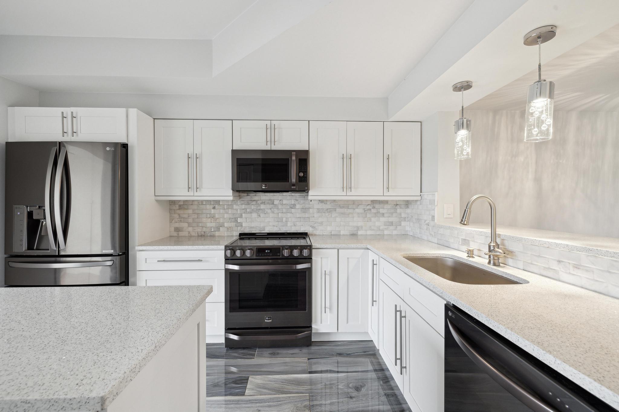 1075 Kokomo Key Lane