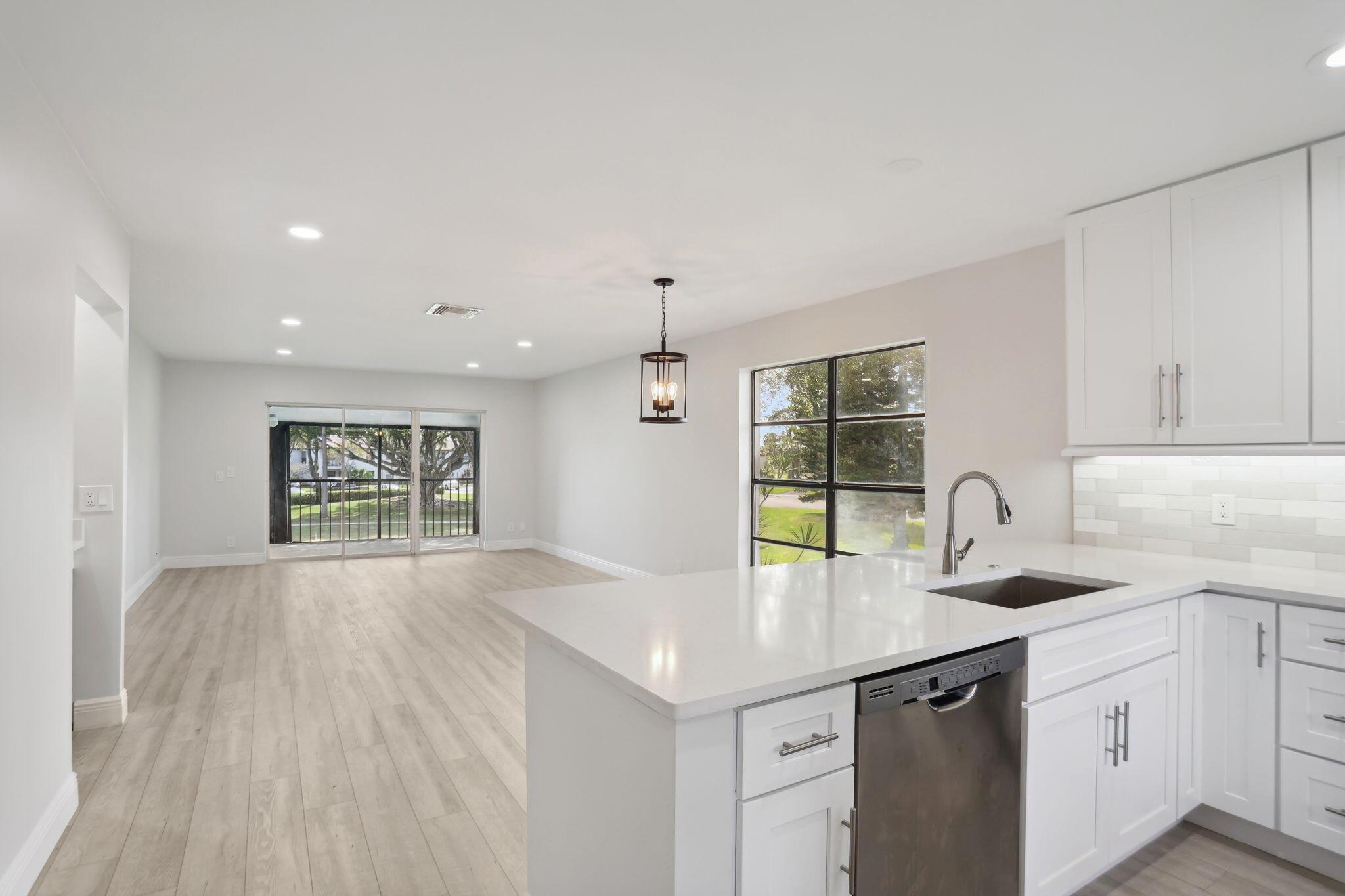 21365 Cypress Hammock 20l