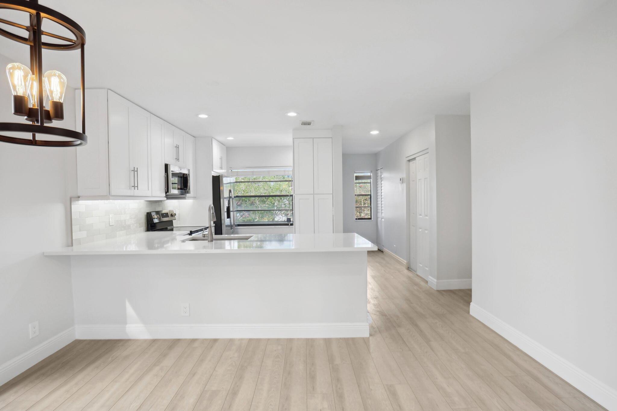 21365 Cypress Hammock 20l