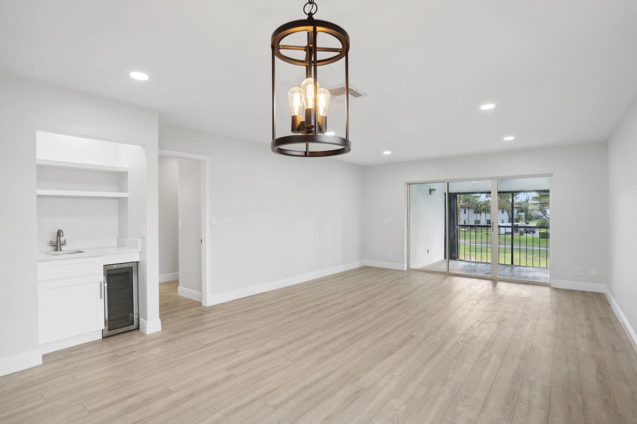 21365 Cypress Hammock 20l