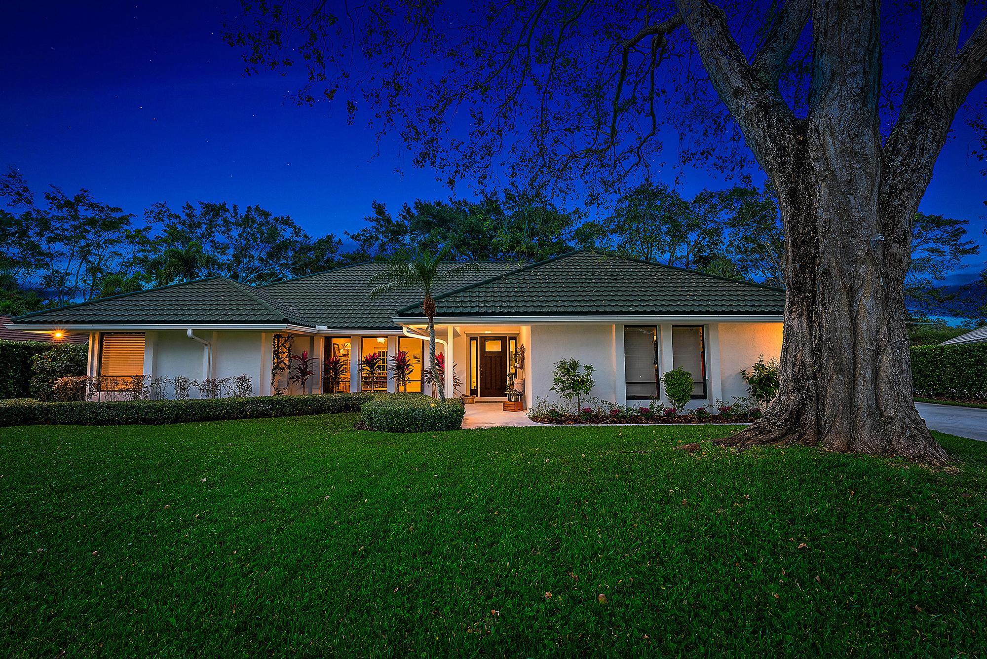 92 Dunbar Road E