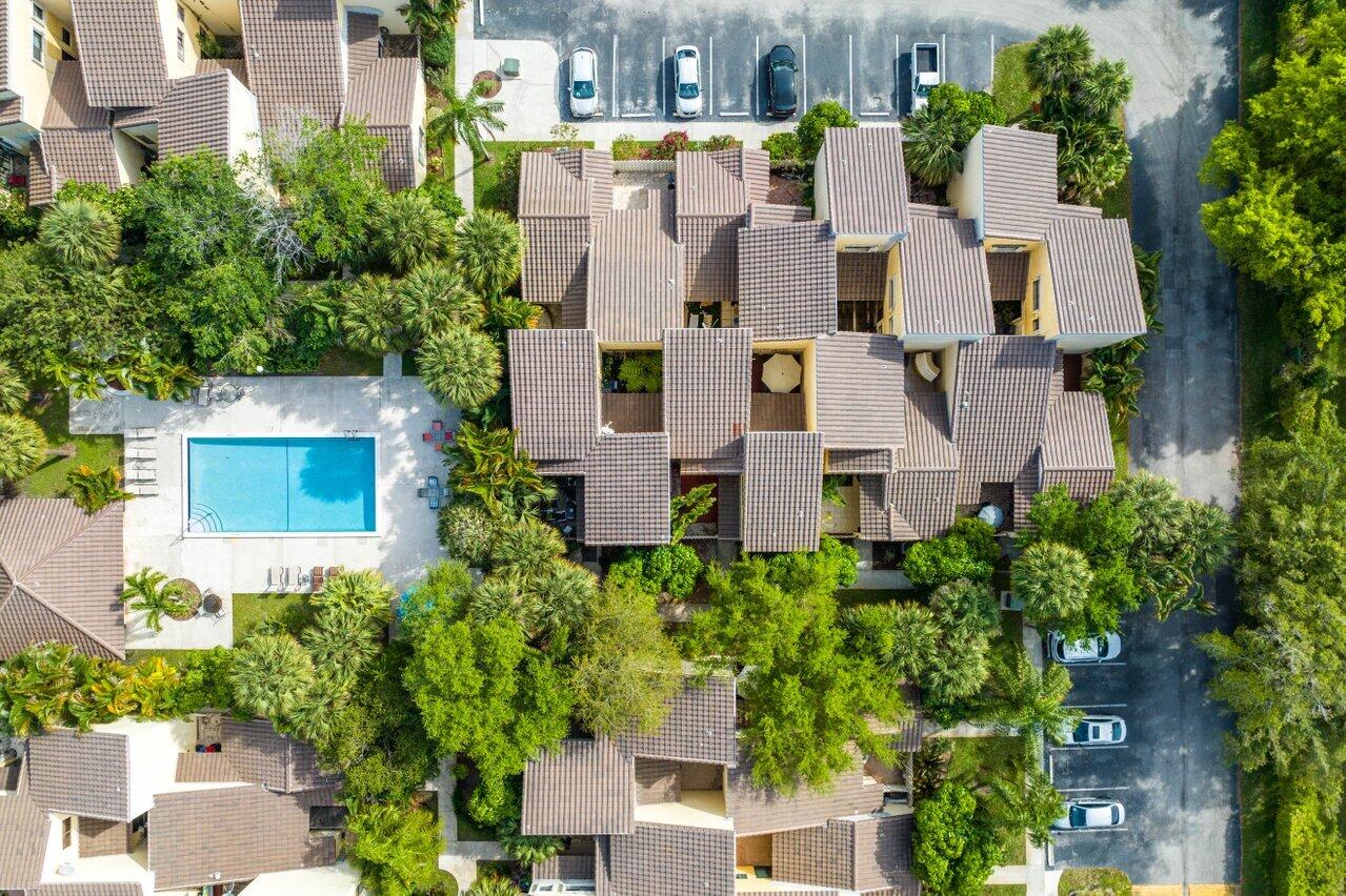 22346 Pineapple Walk Drive