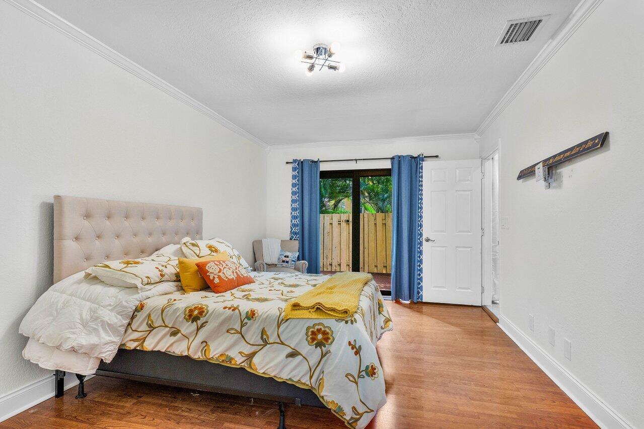 22346 Pineapple Walk Drive