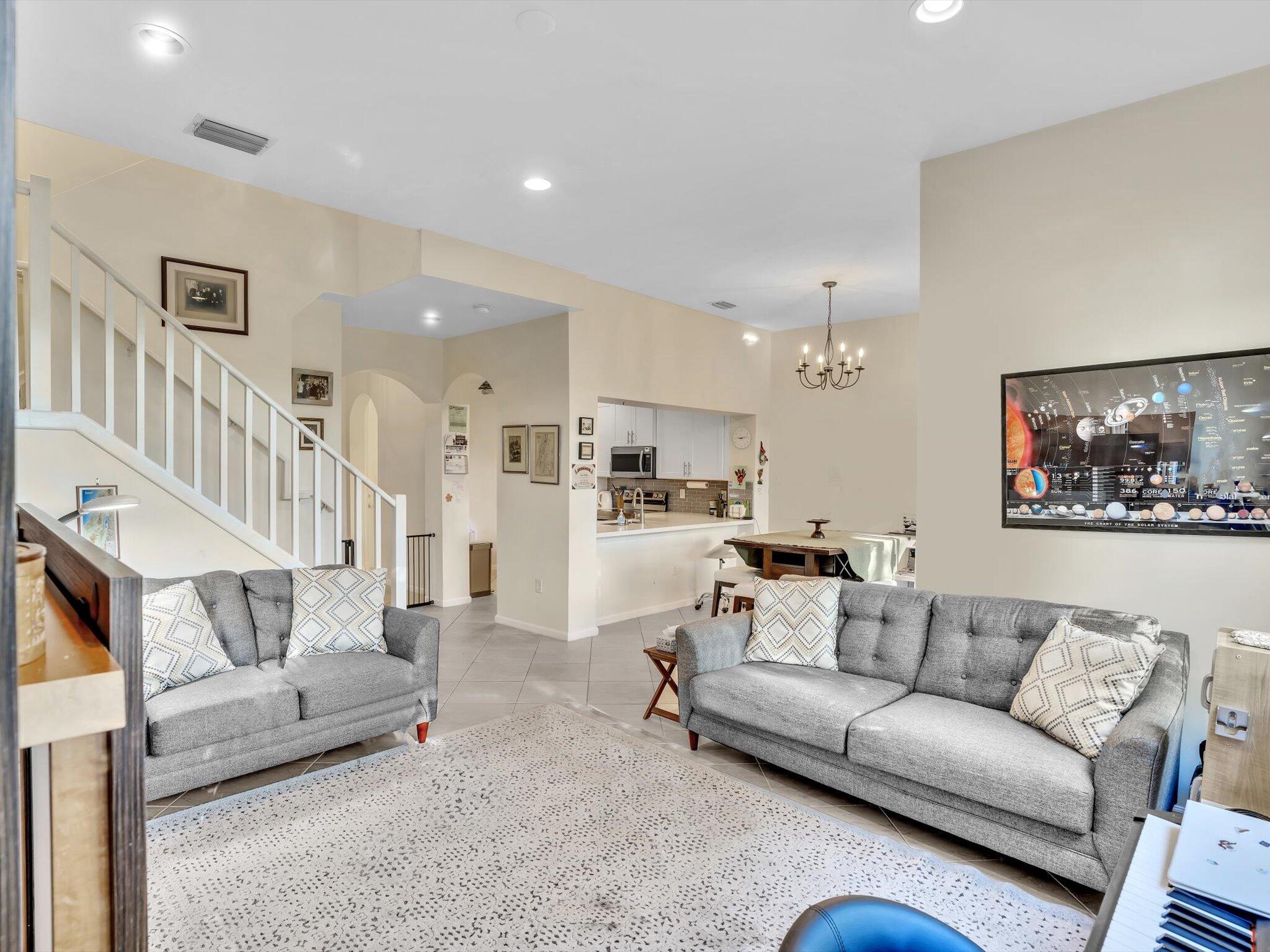 6407 Bella Circle 403