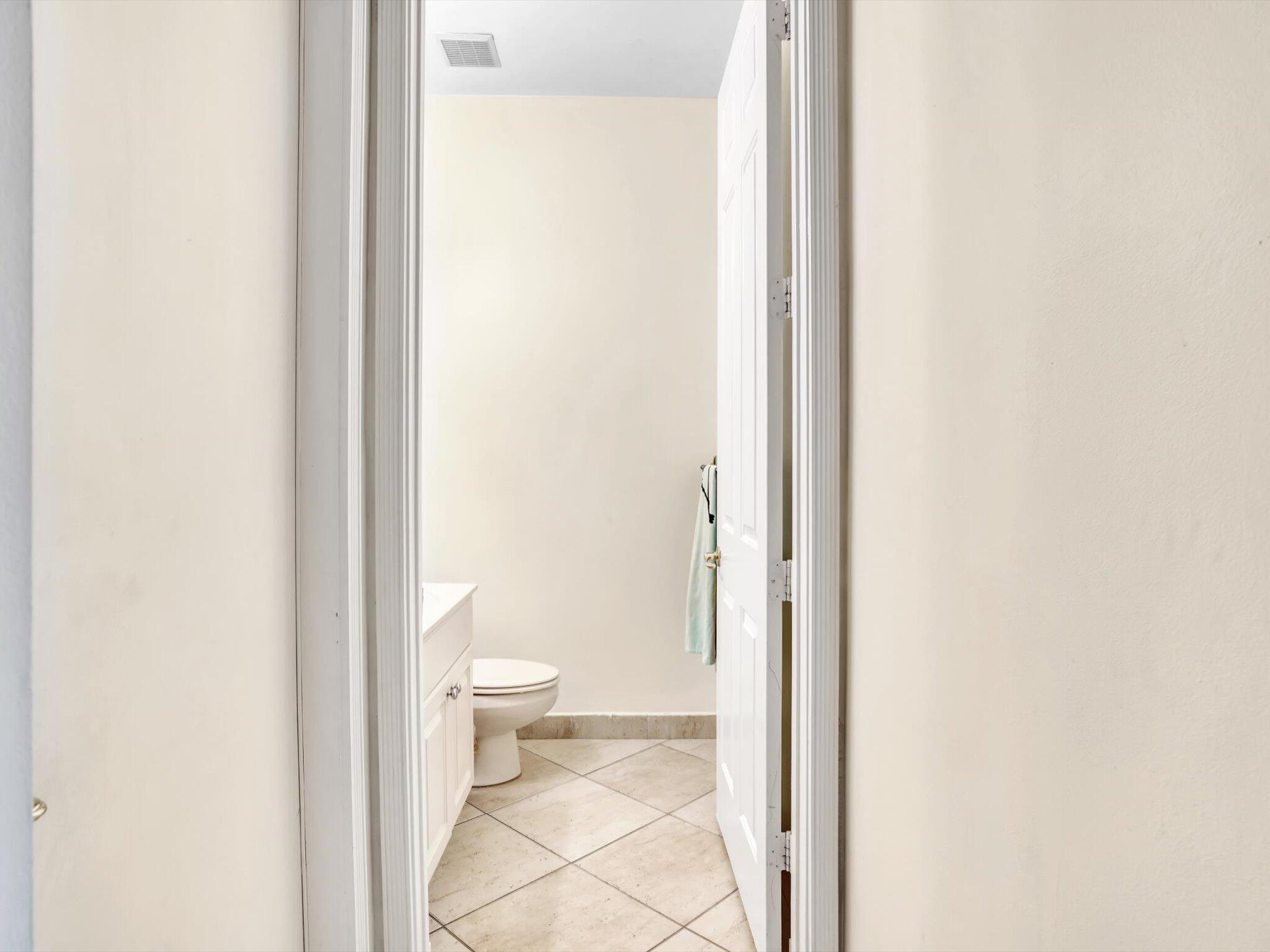 6407 Bella Circle 403