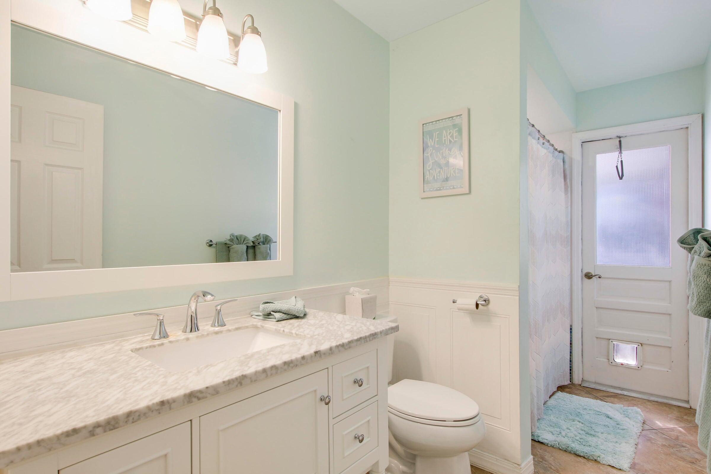 8148 SE Coconut Street