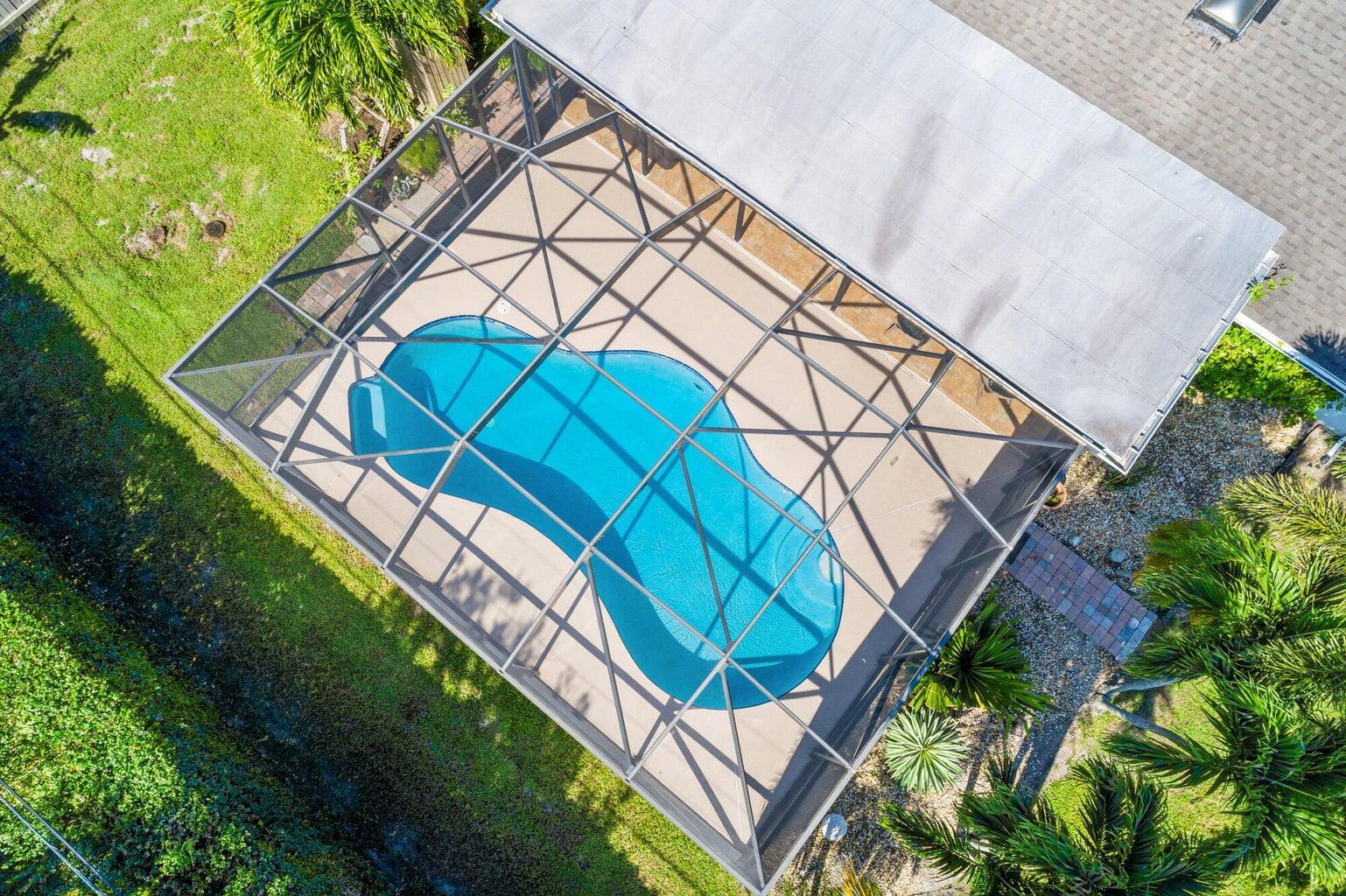 8148 SE Coconut Street