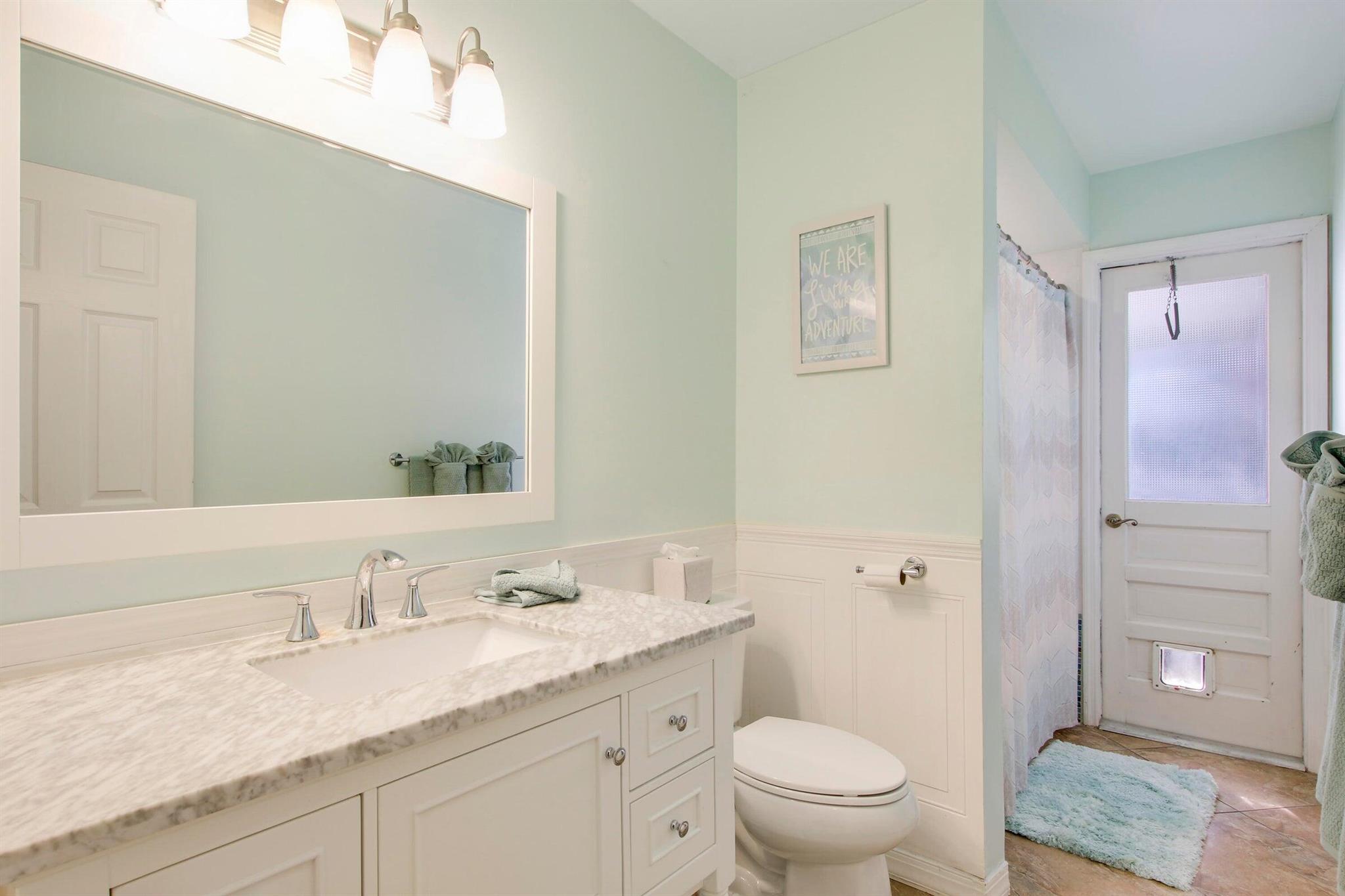 8148 SE Coconut Street