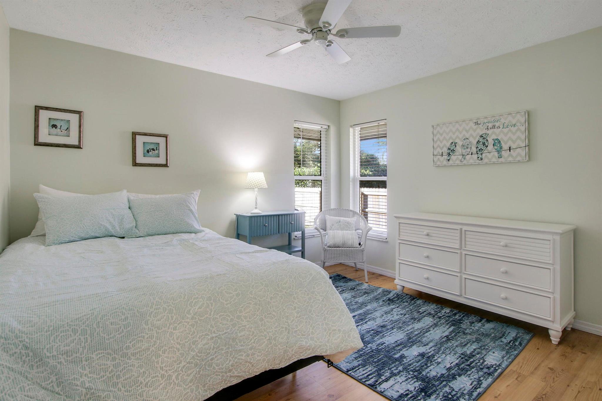 8148 SE Coconut Street