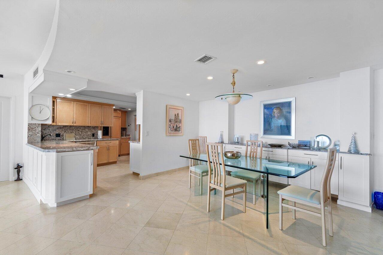 700 S Ocean Boulevard 504