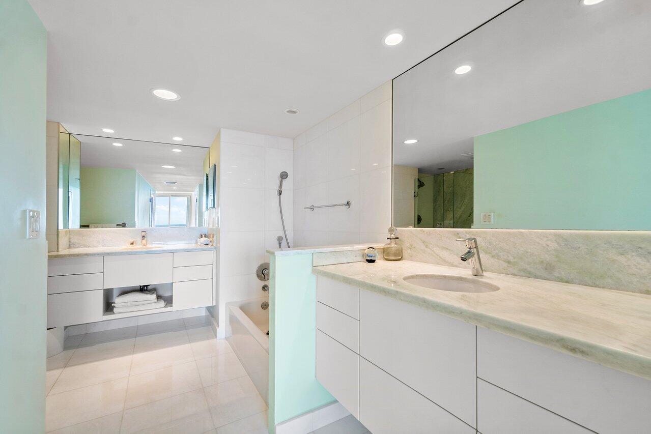 700 S Ocean Boulevard 504