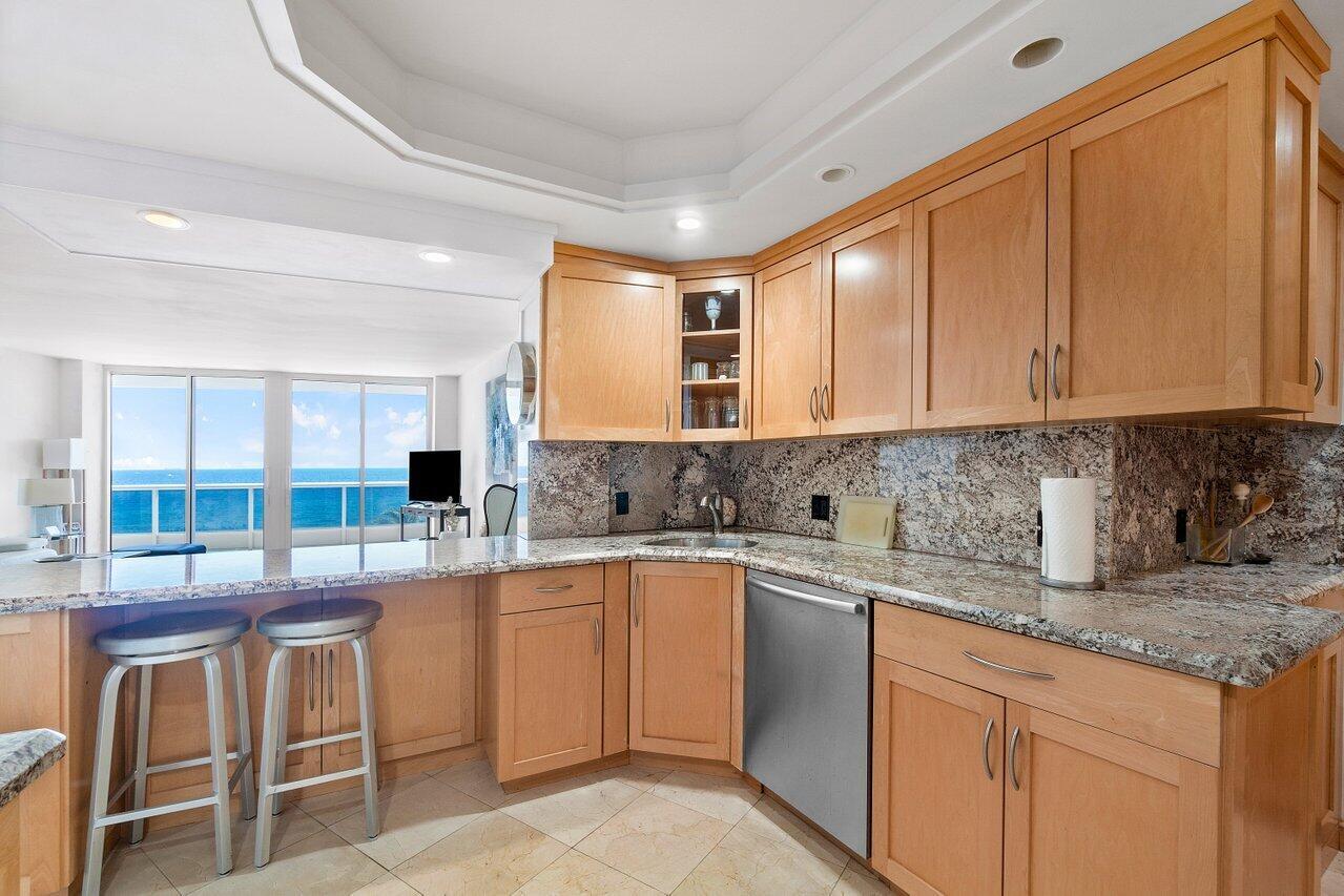 700 S Ocean Boulevard 504