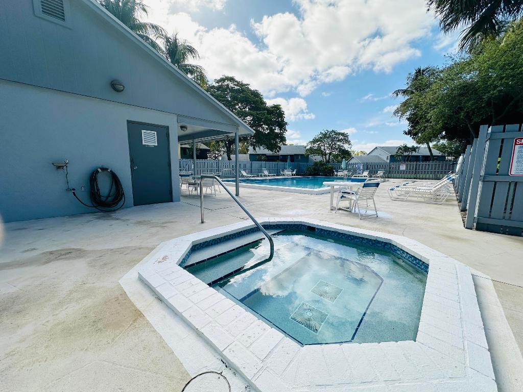 2245 SW 22nd Avenue 2010