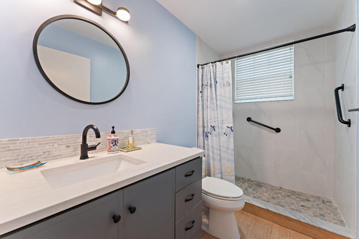 305 Mainsail Circle