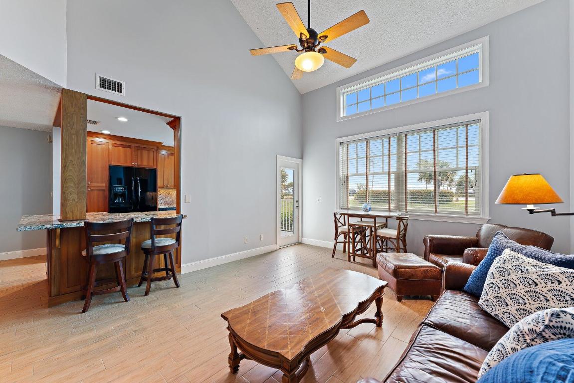 305 Mainsail Circle
