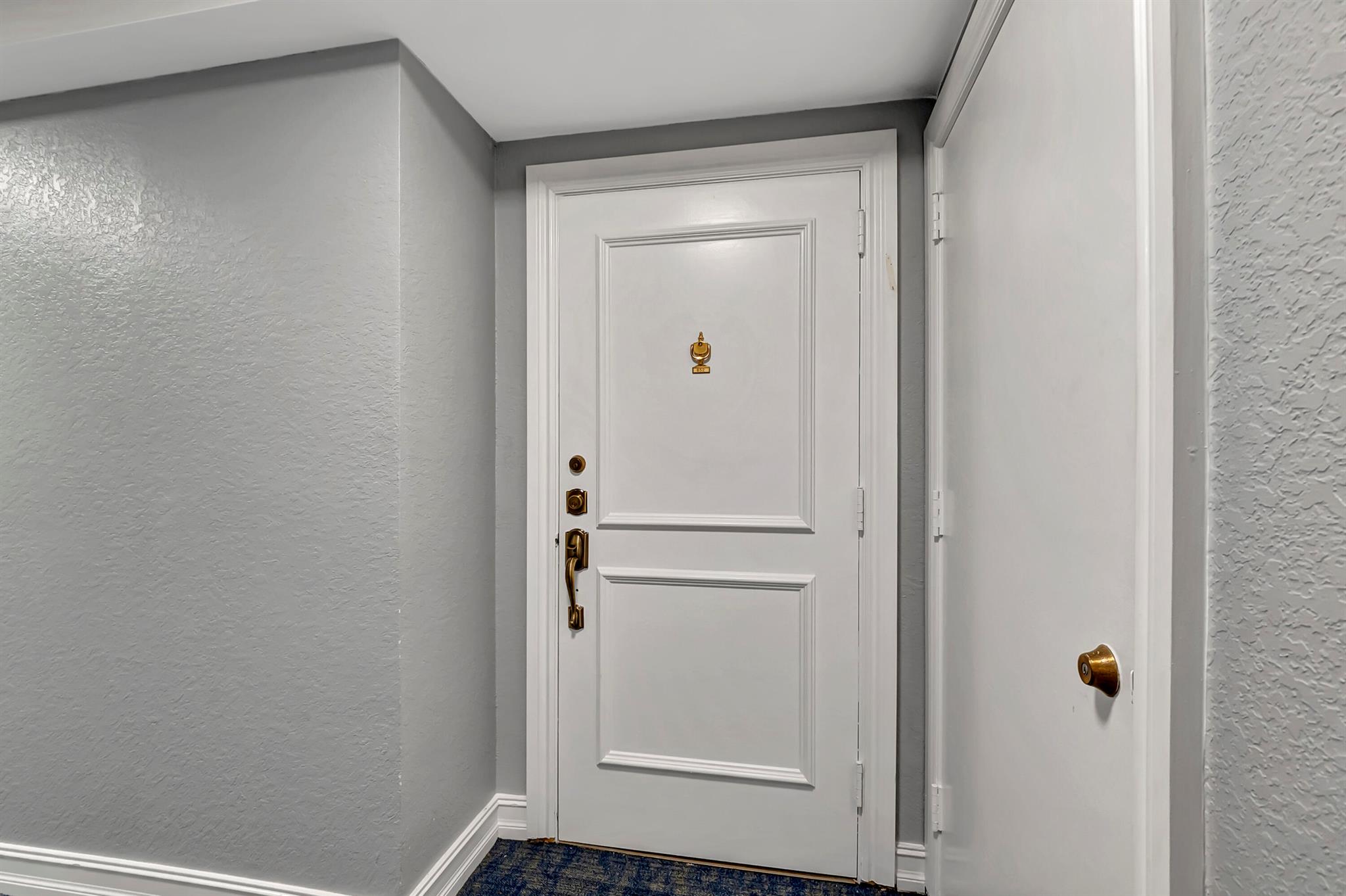 7819 Lakeside Boulevard 852