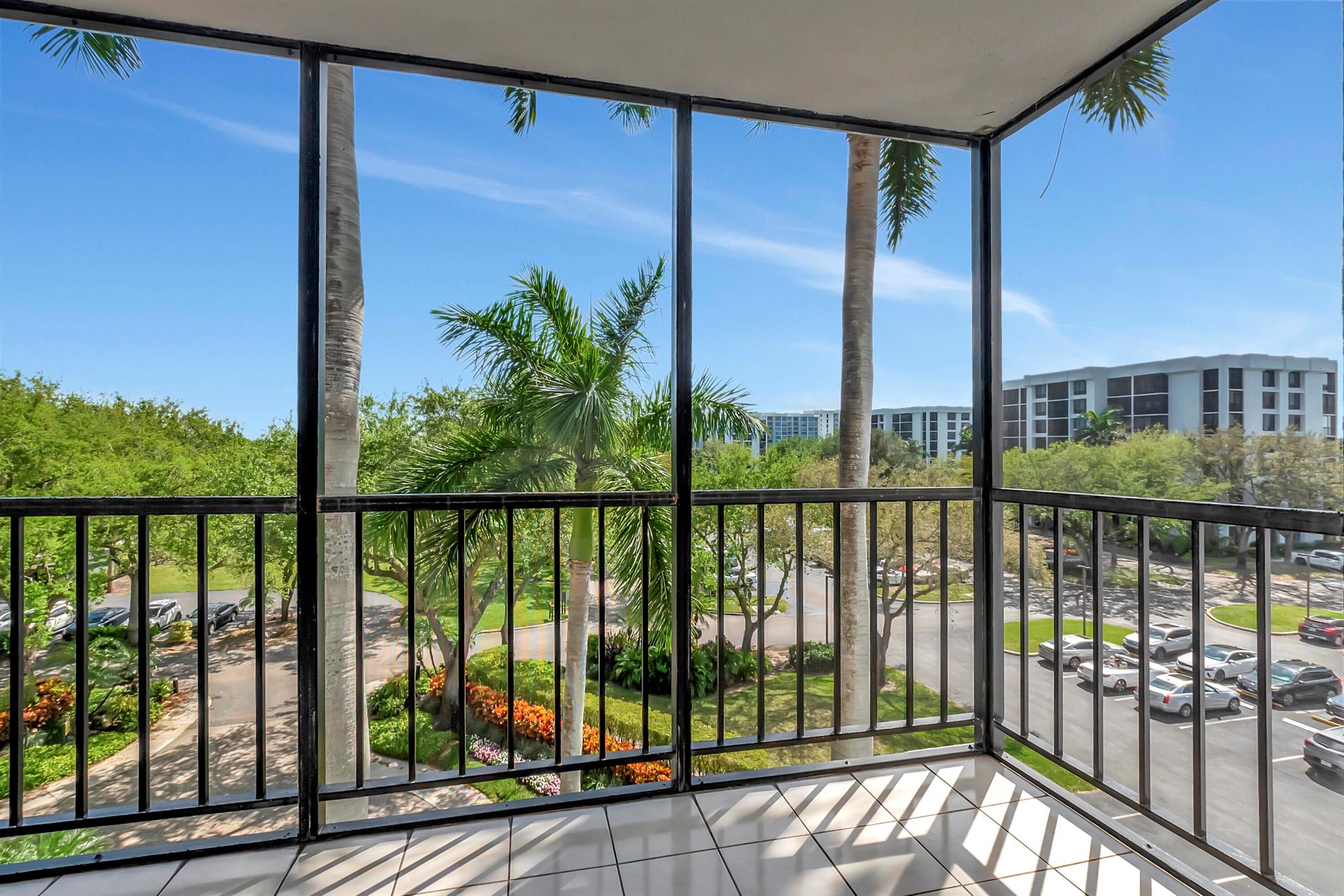 7819 Lakeside Boulevard 852
