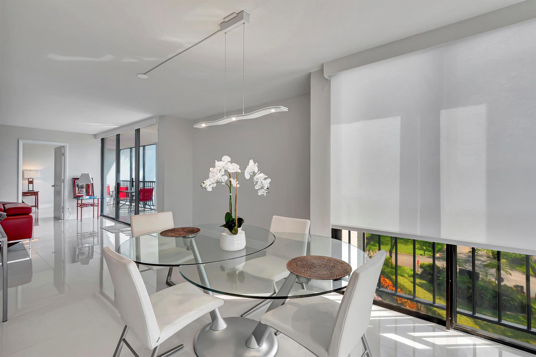 7819 Lakeside Boulevard 852