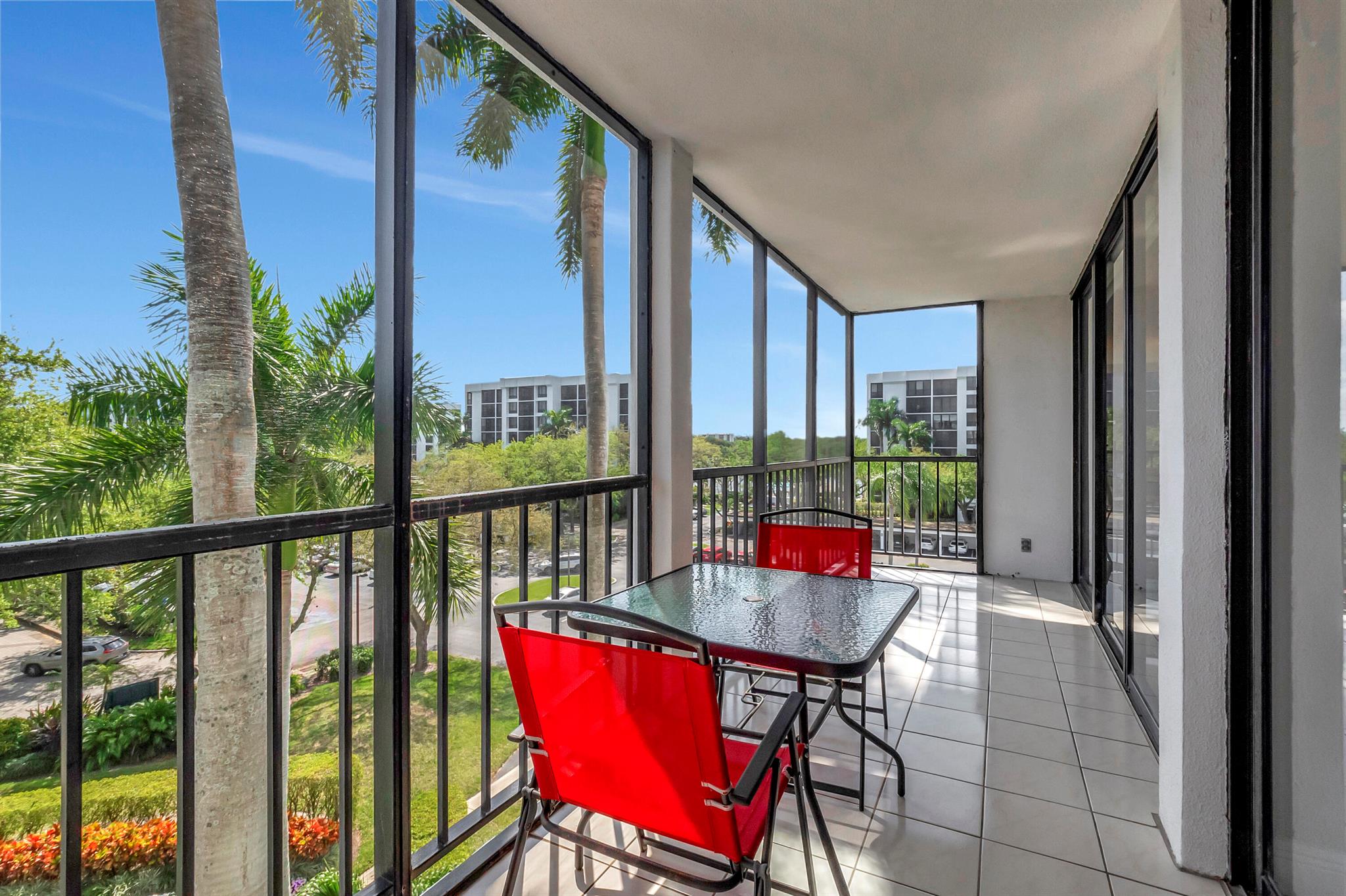 7819 Lakeside Boulevard 852