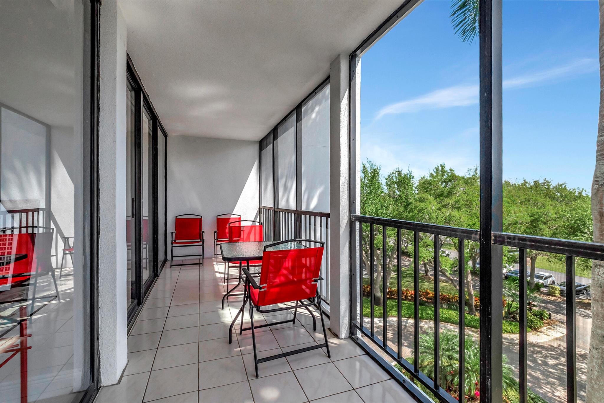 7819 Lakeside Boulevard 852