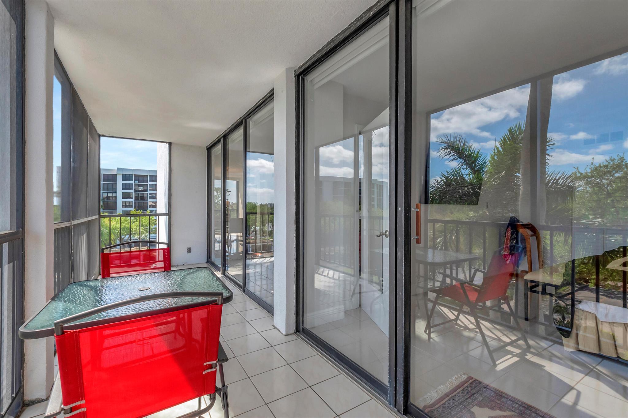 7819 Lakeside Boulevard 852