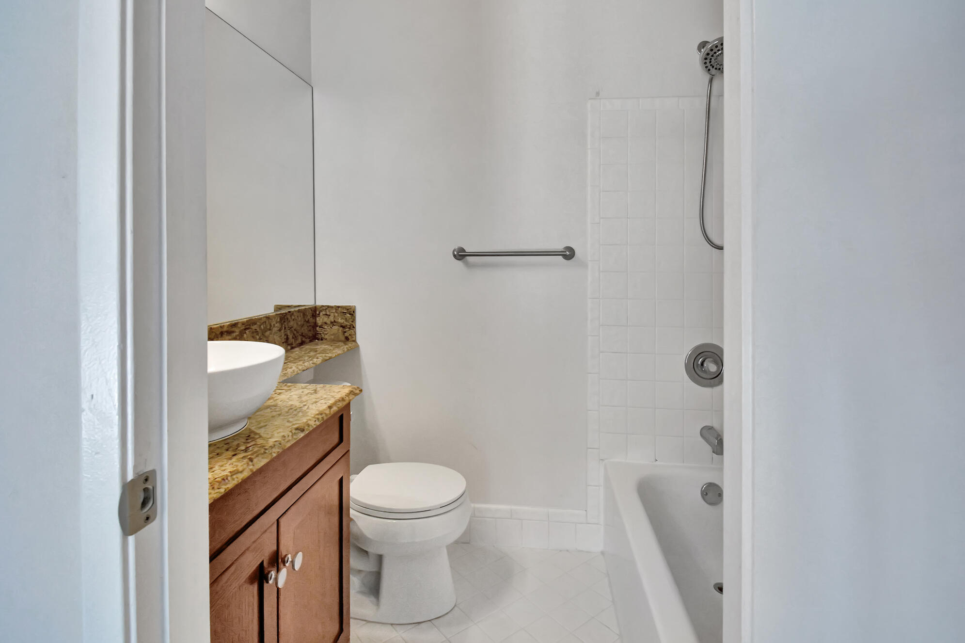 1068 E Jeffery Street