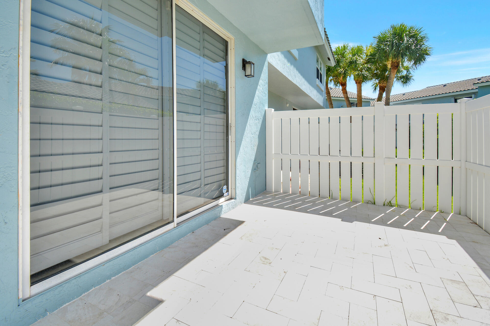 1068 E Jeffery Street