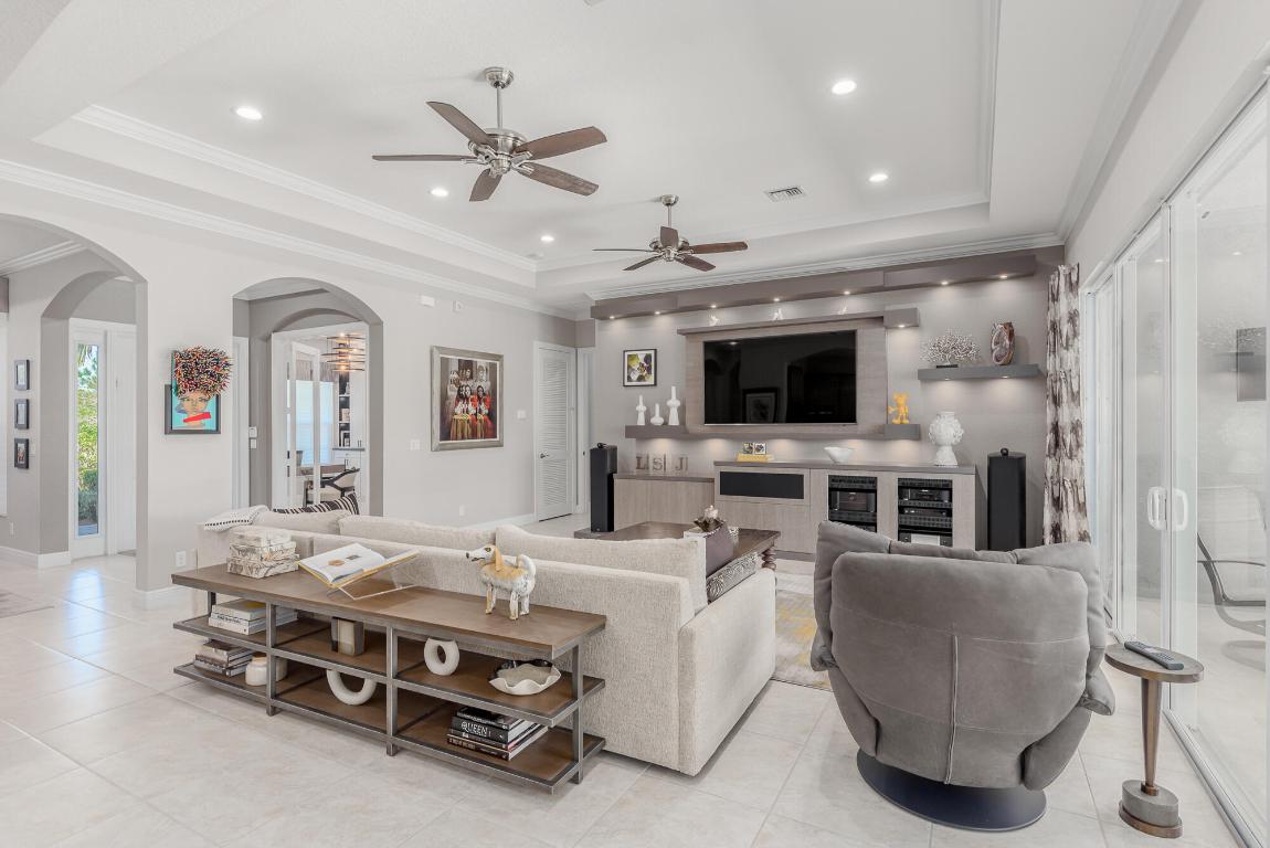 6447 SW Key Deer Lane